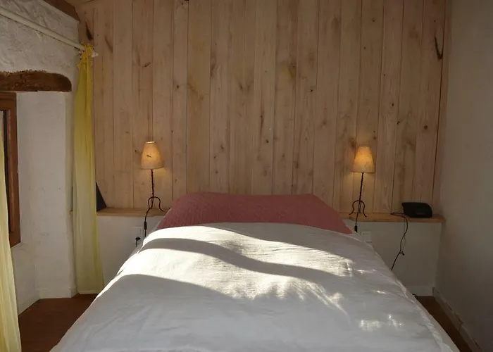 Les Ecuries De La Sabatarie Cambounes